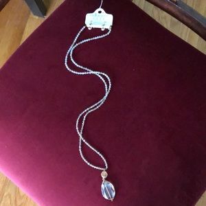 New! Gorgeous necklace and earrings!